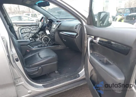 2015 Kia Sorento Lx from USA, damaged, VIN 5XYKT3A68FG646846